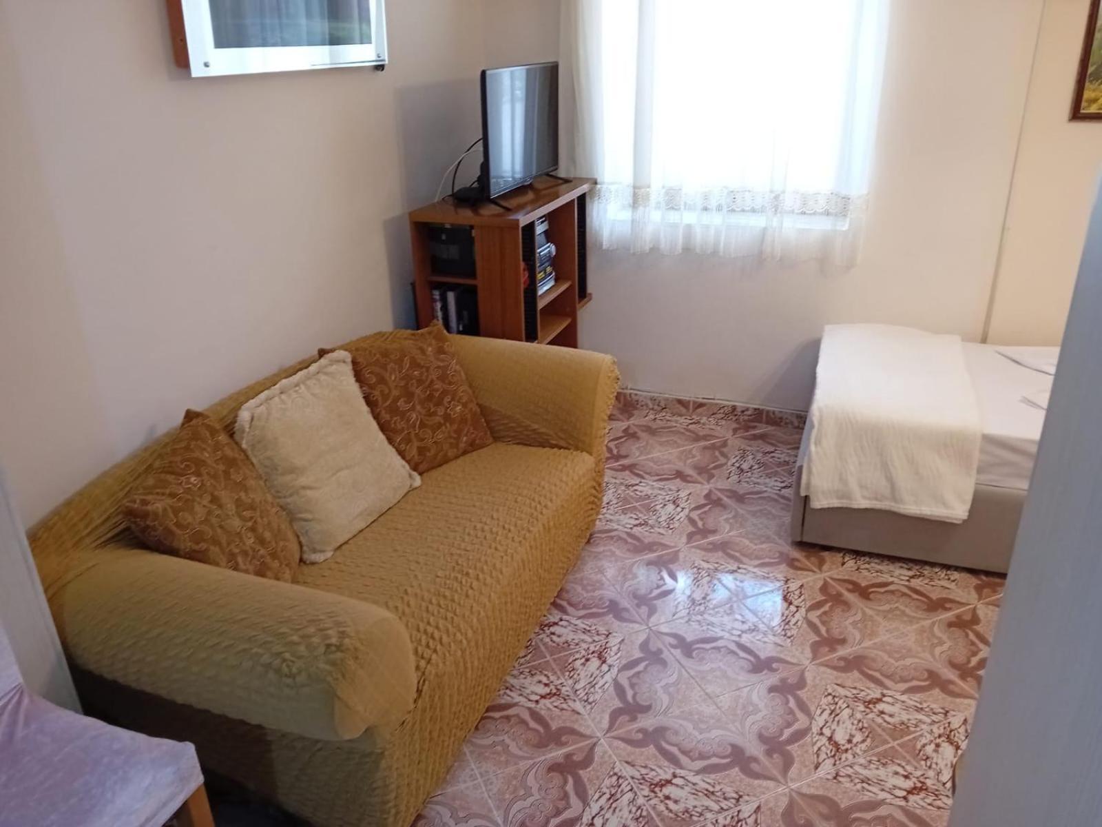 Gogo'S Sea Side Apartment Sarandë Buitenkant foto